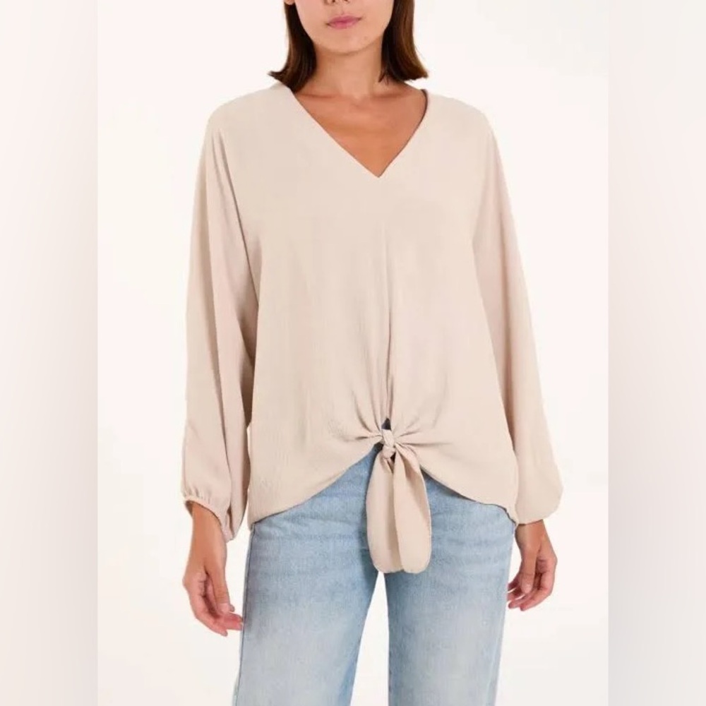 Alexis blush Cream Tie-Front Blouse size M